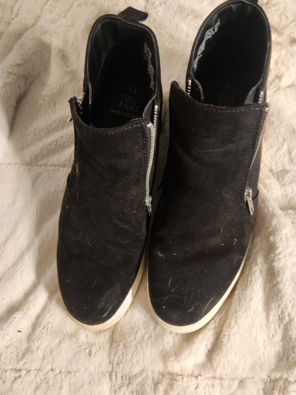 Time and Tru Black Suede Slip-On Sneakers with Side Zippers 11 Euc